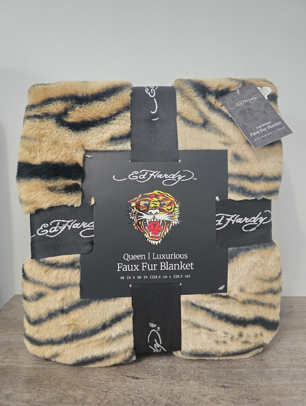 Ed Hardy QUEEN Luxurious Faux Fur Blanket Tiger Print Brand New 90in x 90in